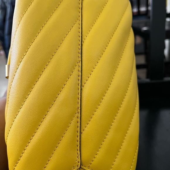 Tory Burch mini drawstring chevon bag - Picture 2 of 5